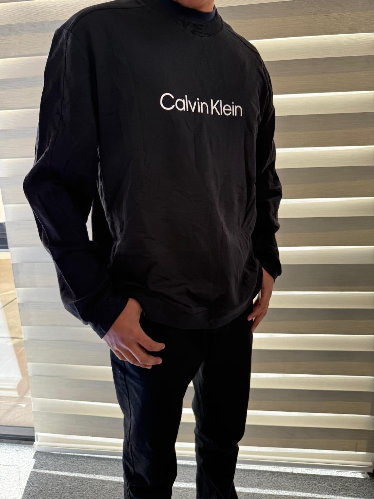 Chompa Calvin Klein Logo Negro