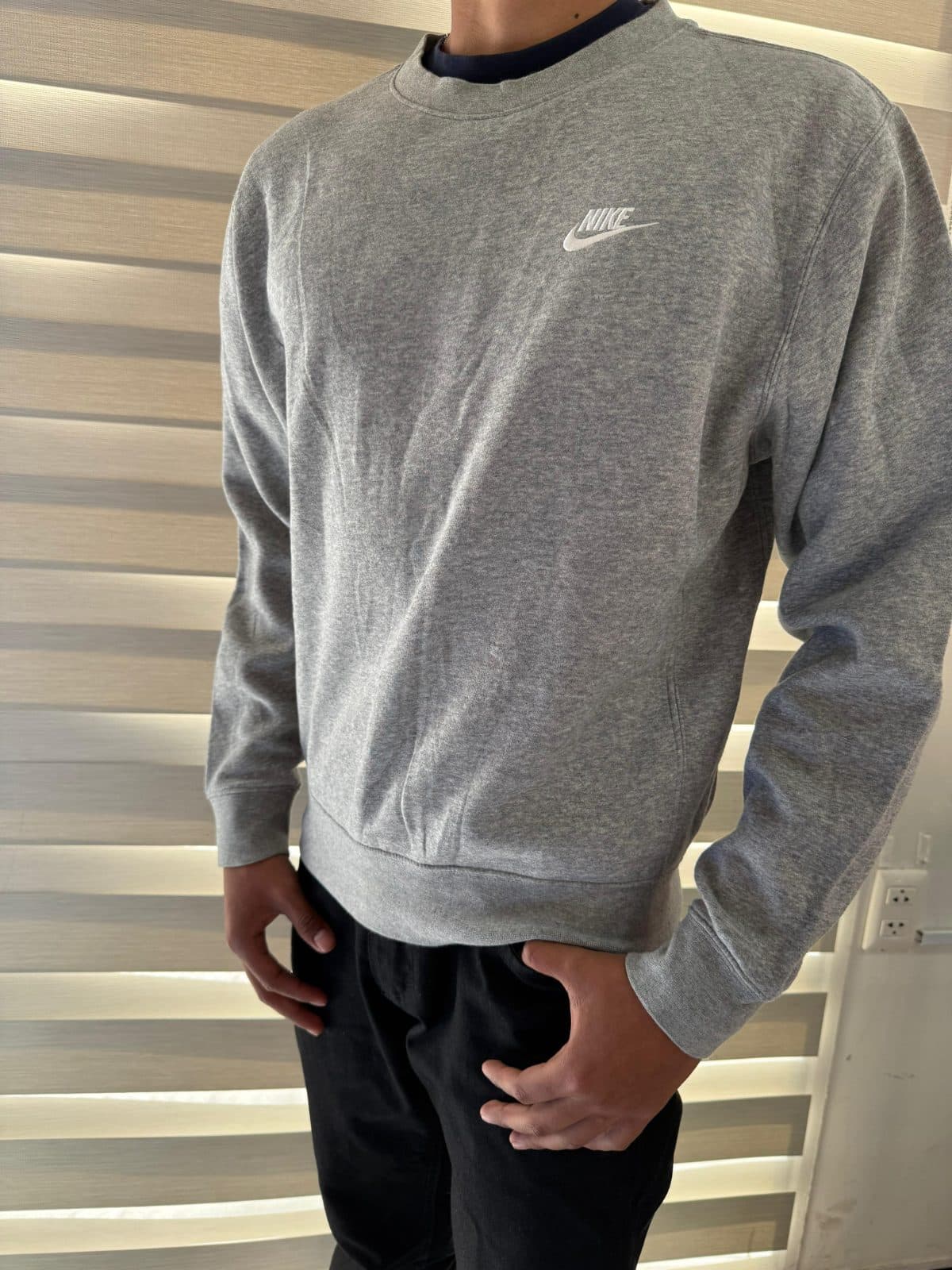Chompa Nike Gris Clásica